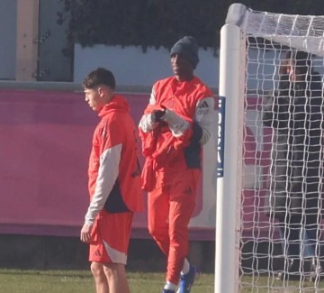 开云体育官网-图片报：雅克松参加了拜仁合练，有望进入对阵奥格斯堡的名单